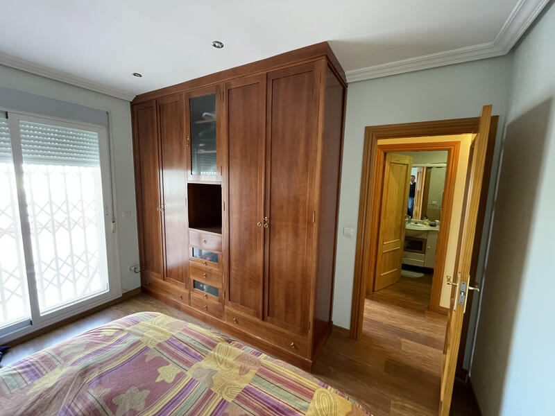 4 Schlafzimmer Appartement zu verkaufen