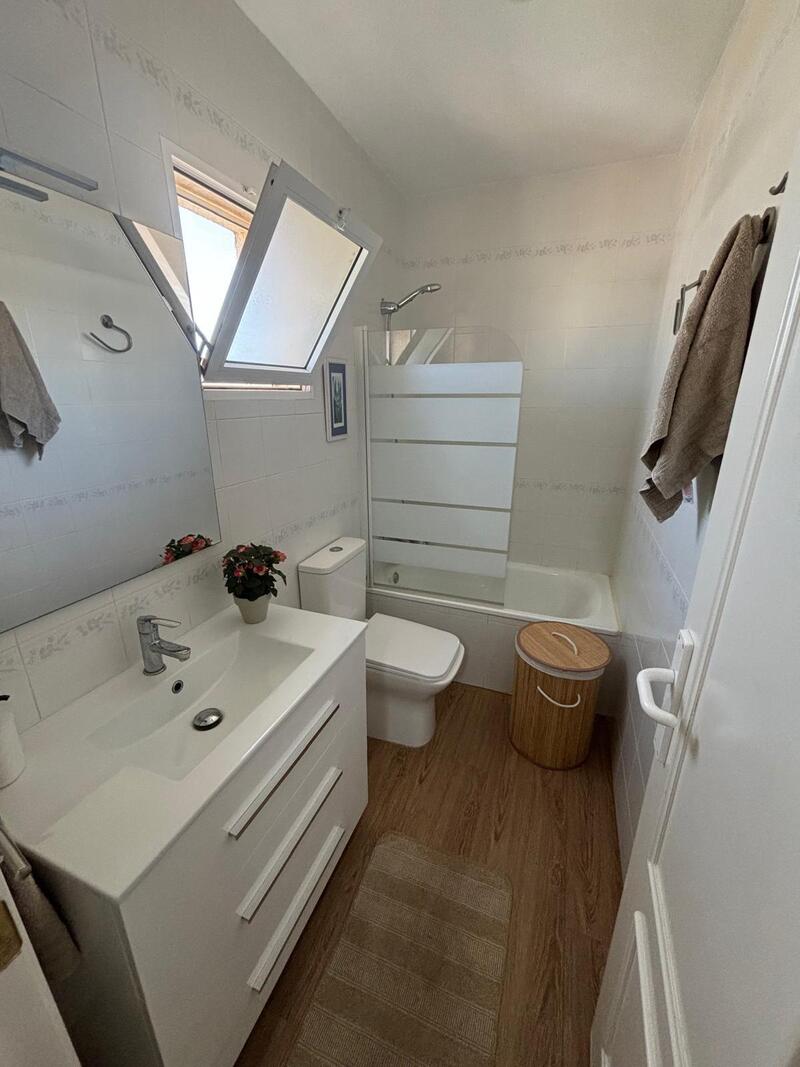 1 slaapkamer Gezinswoning Te koop