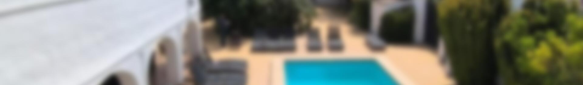 13 bedroom Villa for sale