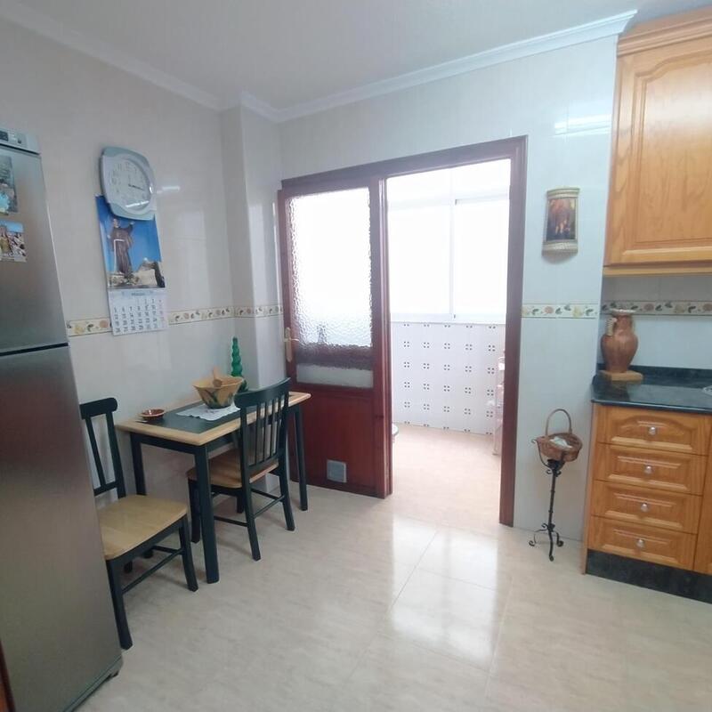 3 bedroom Apartment for sale