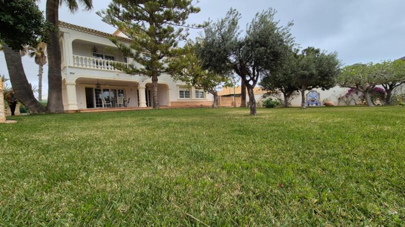 Villa à vendre dans Orihuela, Alicante