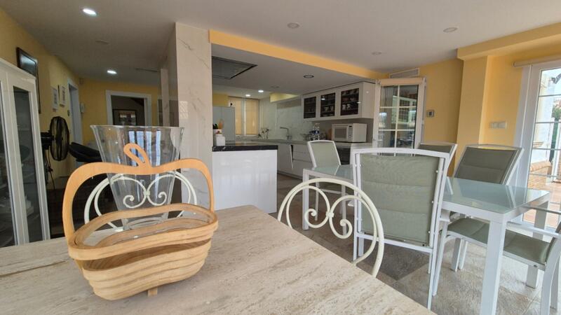 7 Schlafzimmer Villa zu verkaufen