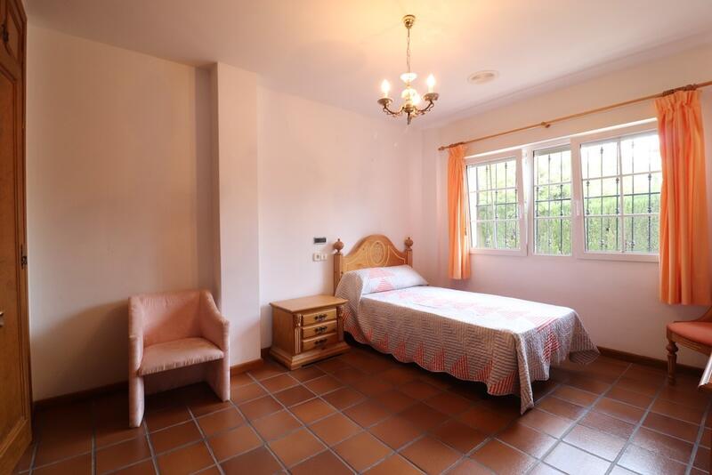 4 Cuarto Villa en venta