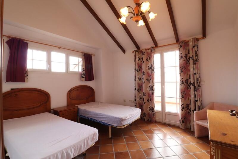 4 Cuarto Villa en venta