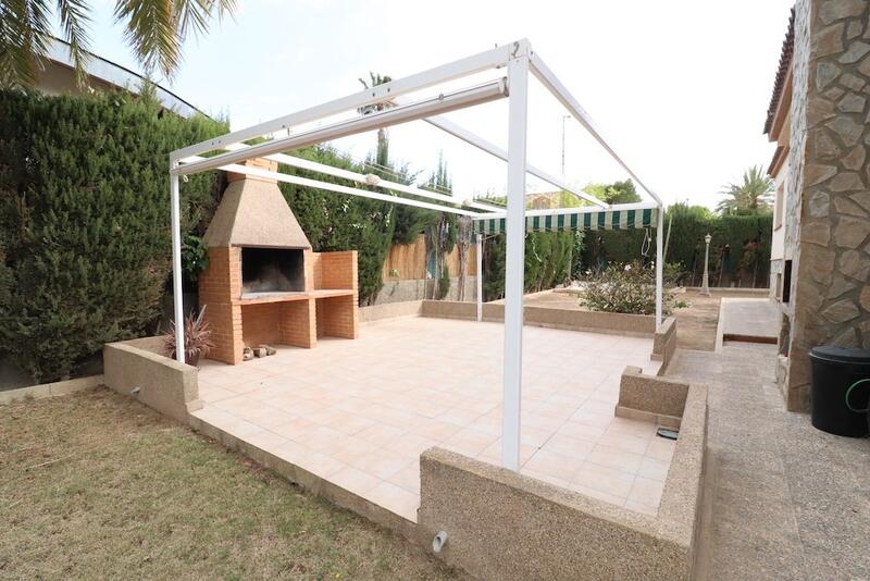 4 Cuarto Villa en venta