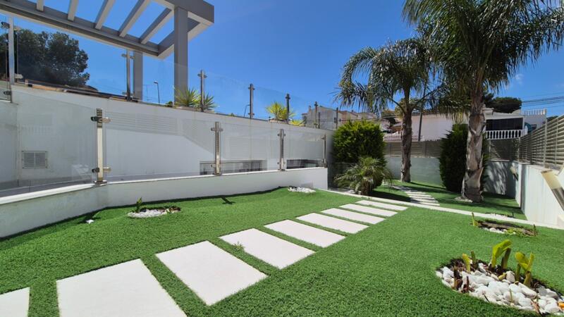 4 bedroom Villa for sale