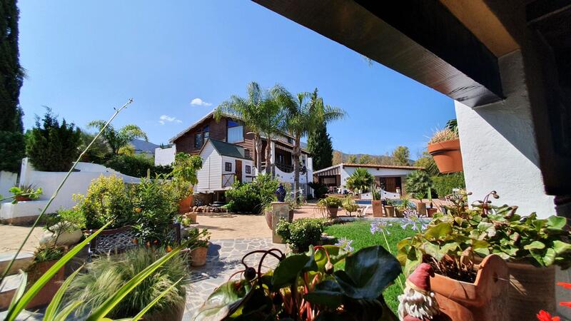 11 Schlafzimmer Landhaus zu verkaufen