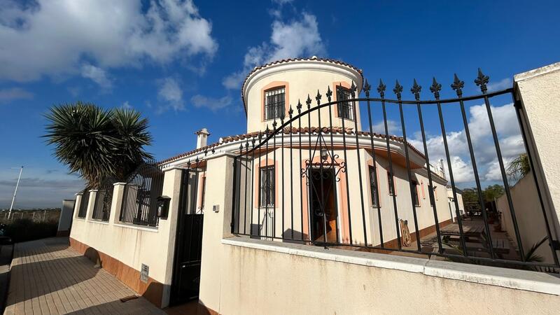 Villa till salu i Los Alcazares, Murcia