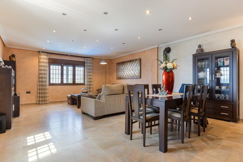 4 Cuarto Villa en venta