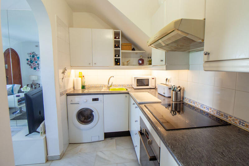 1 bedroom Townhouse for sale