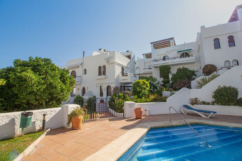 1 bedroom Townhouse for sale