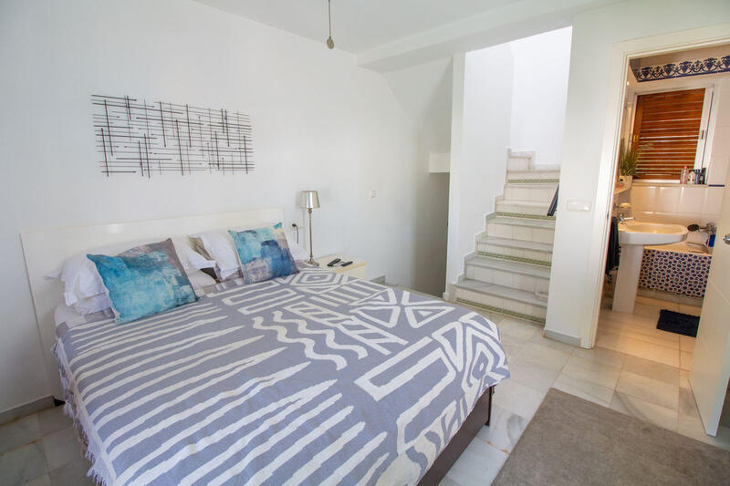 1 bedroom Townhouse for sale