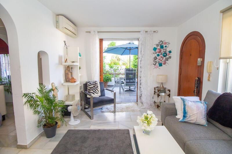 1 bedroom Townhouse for sale