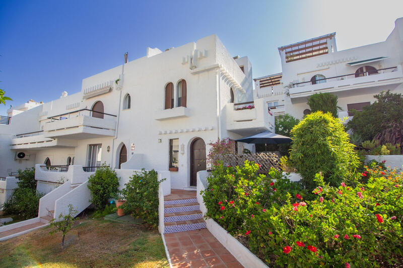 1 bedroom Townhouse for sale