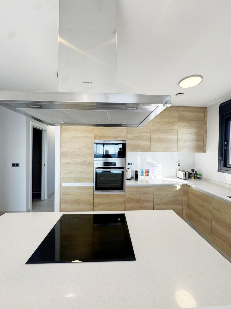 3 bedroom Apartment for sale
