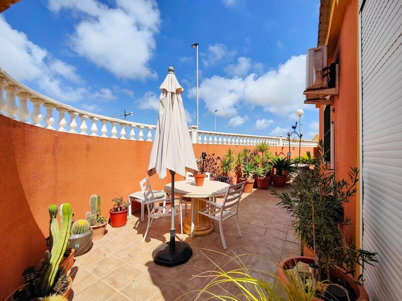 3 bedroom Country House for sale