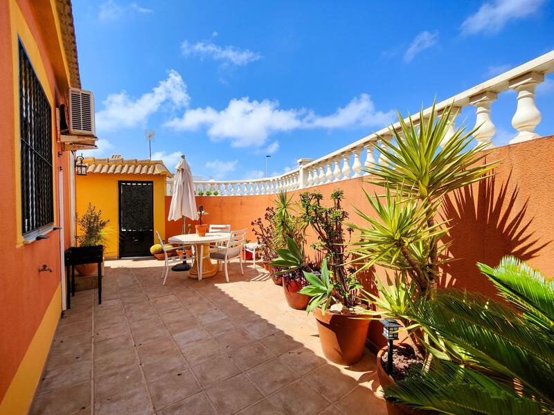 3 bedroom Country House for sale