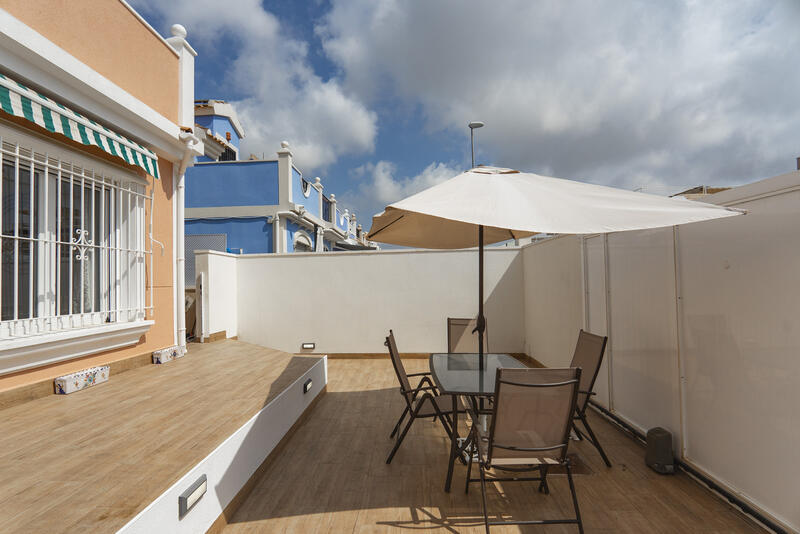 3 Schlafzimmer Landhaus zu verkaufen