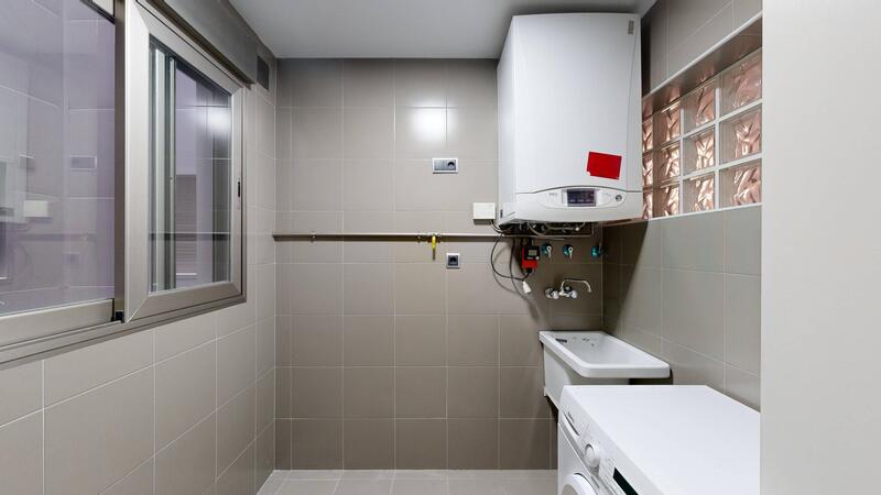 5 bedroom Apartment for sale