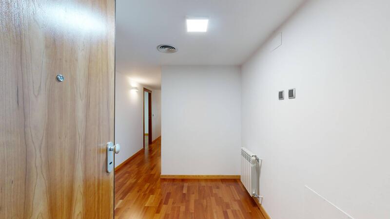 5 bedroom Apartment for sale