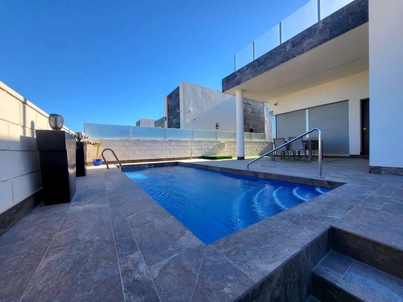 5 Cuarto Villa en venta