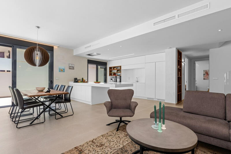 4 Cuarto Villa en venta