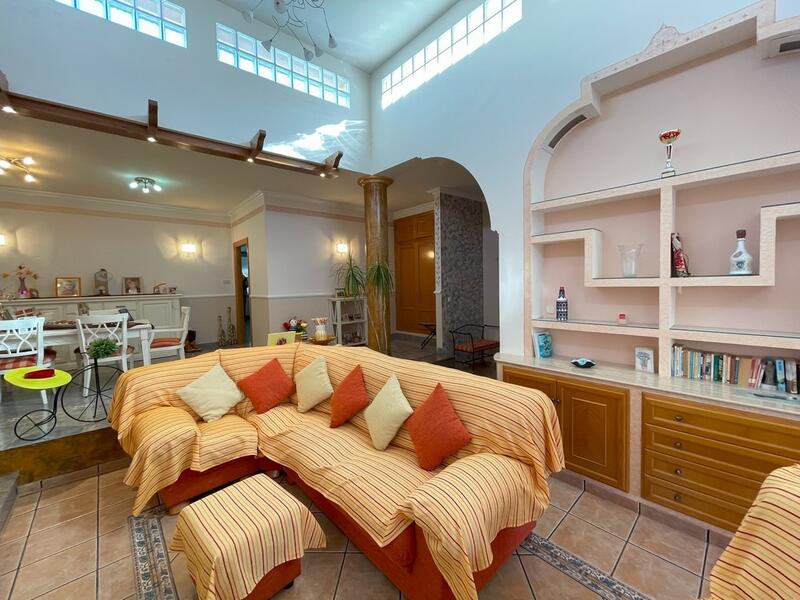4 slaapkamer Landhuis Te koop