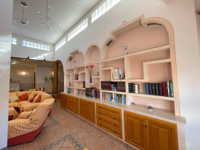 4 slaapkamer Landhuis Te koop
