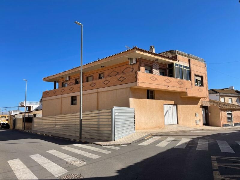 4 slaapkamer Landhuis Te koop