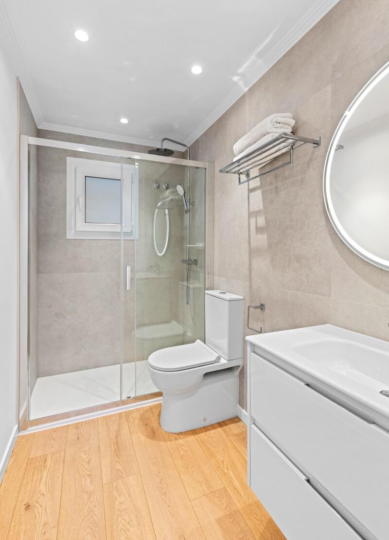 2 bedroom Townhouse for sale