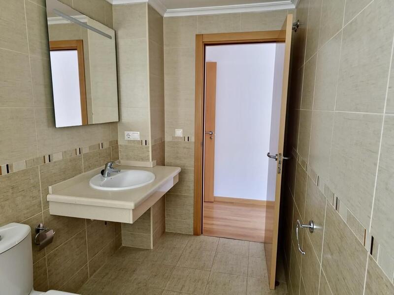 3 спальная комната квартира продается