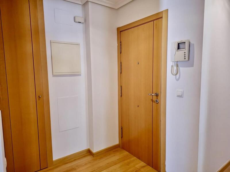 3 спальная комната квартира продается