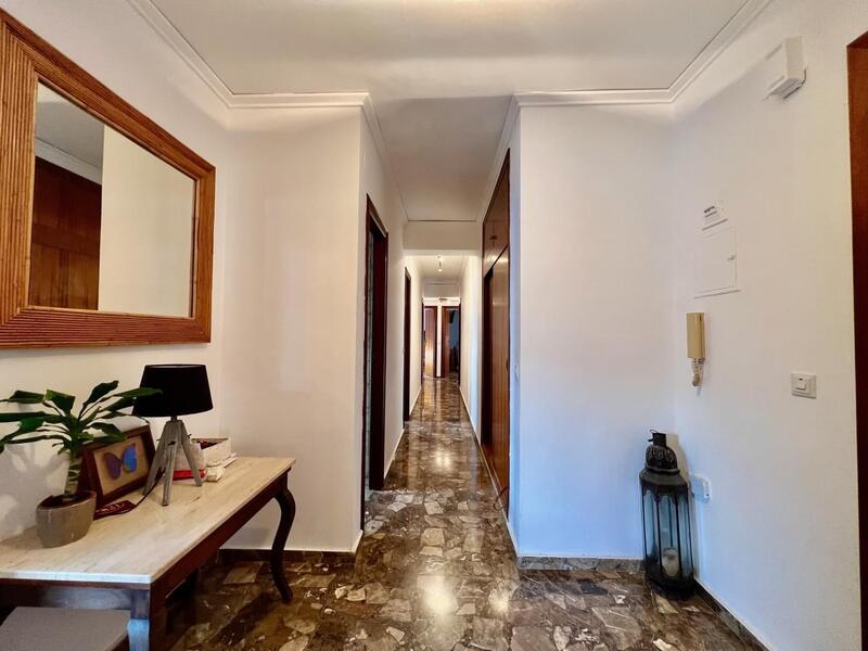 4 slaapkamer Appartement Te koop