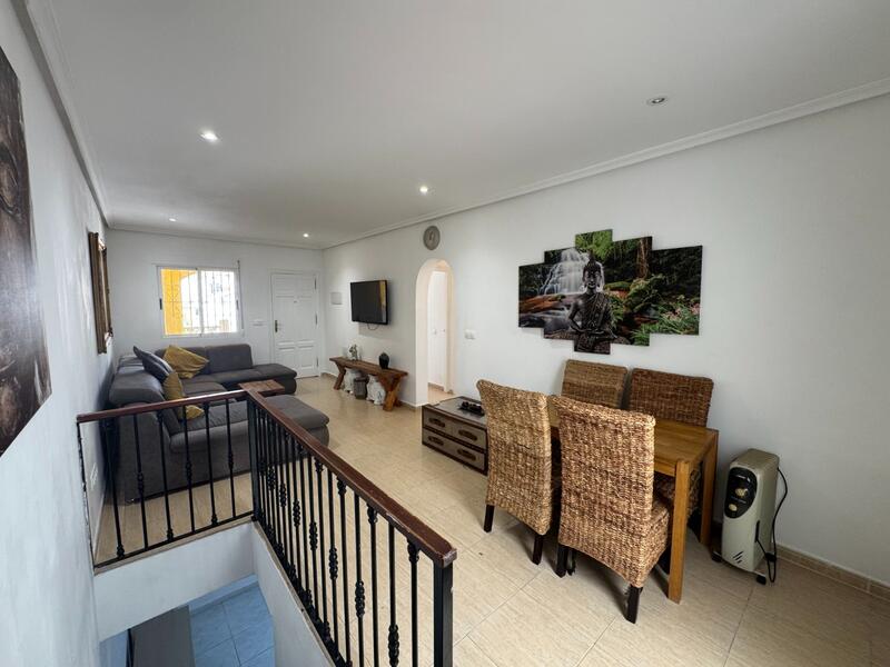 4 bedroom Apartment for sale