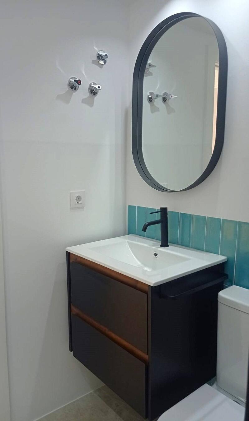2 bedroom Townhouse for sale