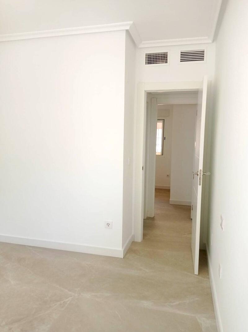 2 bedroom Townhouse for sale