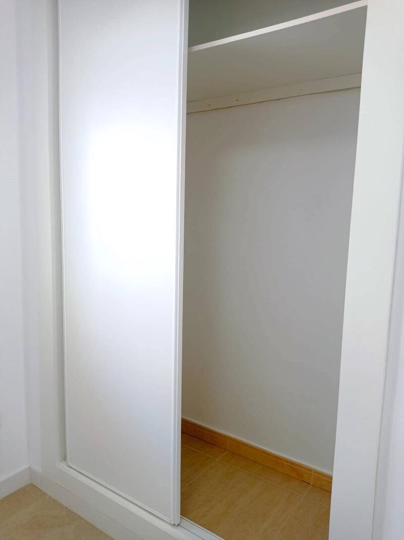 2 bedroom Townhouse for sale