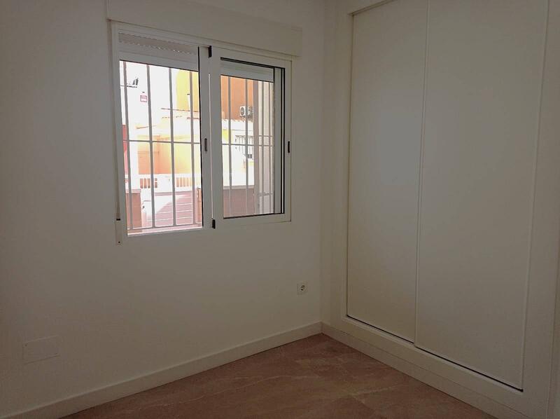 2 bedroom Townhouse for sale