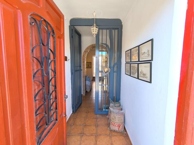 5 slaapkamer Gezinswoning Te koop