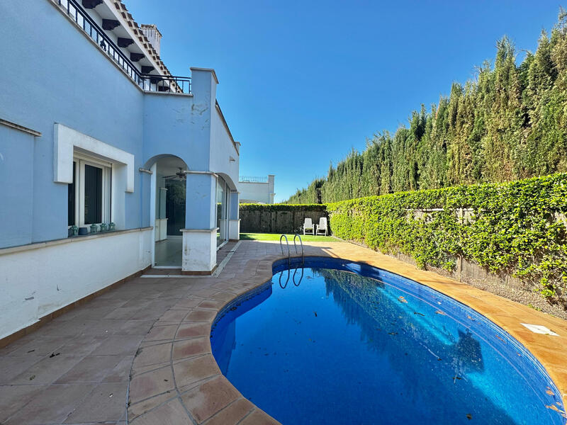 3 Cuarto Villa en venta