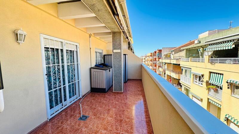 3 bedroom Apartment for sale