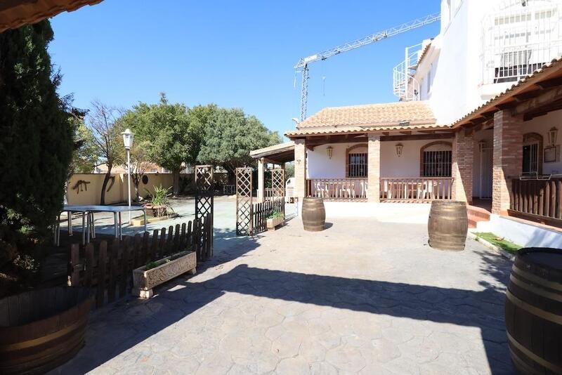 4 Cuarto Villa en venta