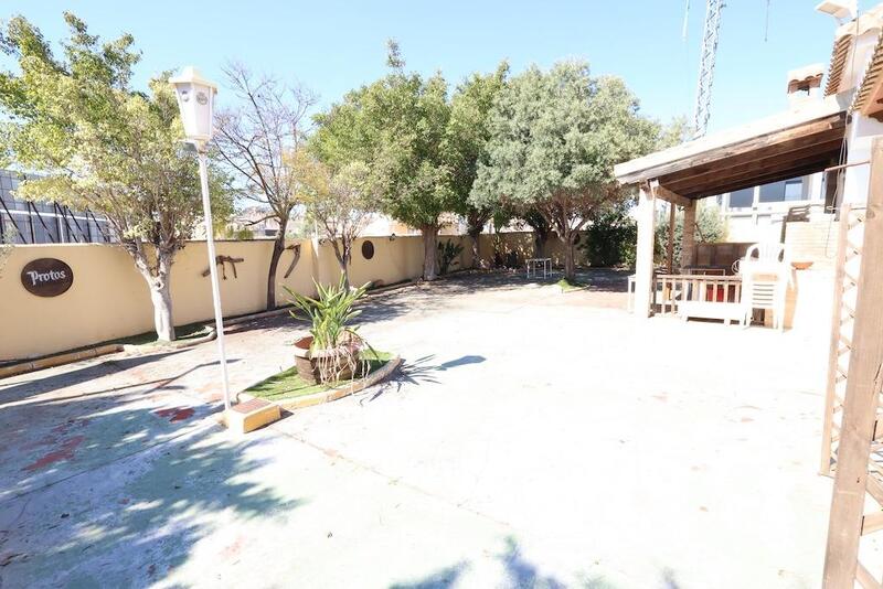 4 Cuarto Villa en venta