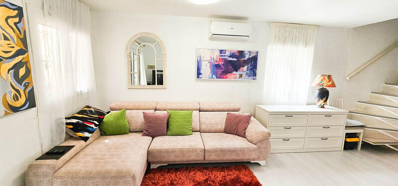 2 slaapkamer Gezinswoning Te koop