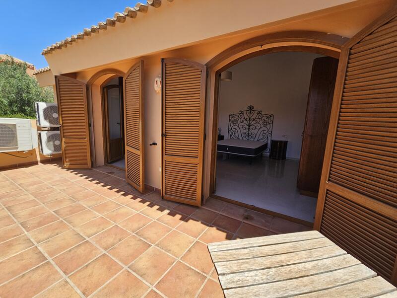 3 Cuarto Villa en venta