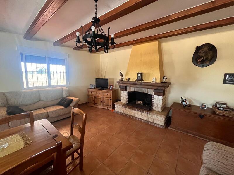 2 Schlafzimmer Landhaus zu verkaufen