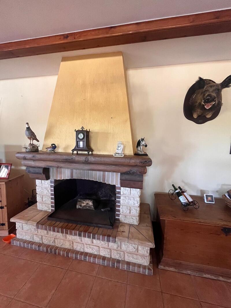 2 Schlafzimmer Landhaus zu verkaufen