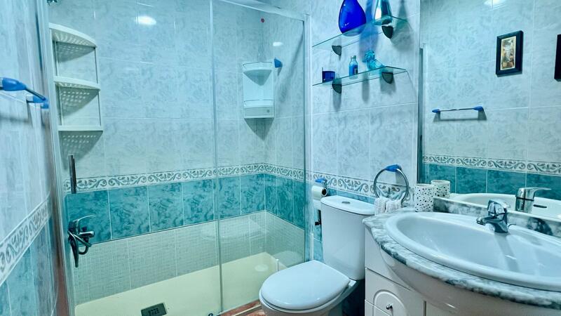 2 slaapkamer Appartement Te koop