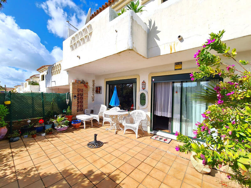 Townhouse for sale in La Duquesa, Málaga