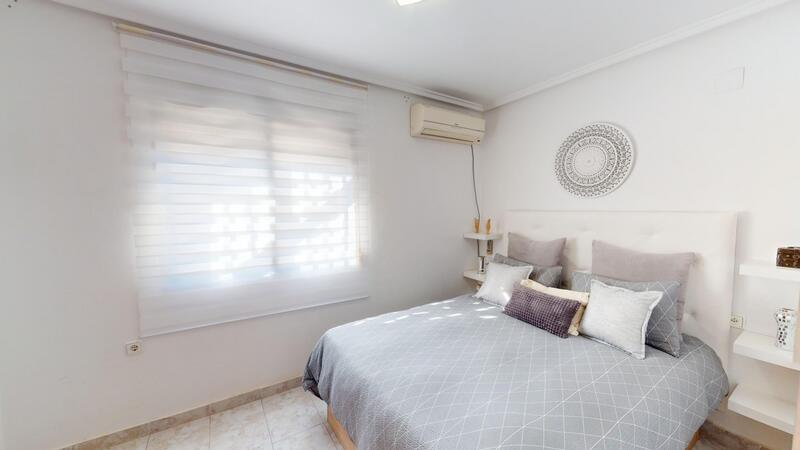 2 Schlafzimmer Villa zu verkaufen